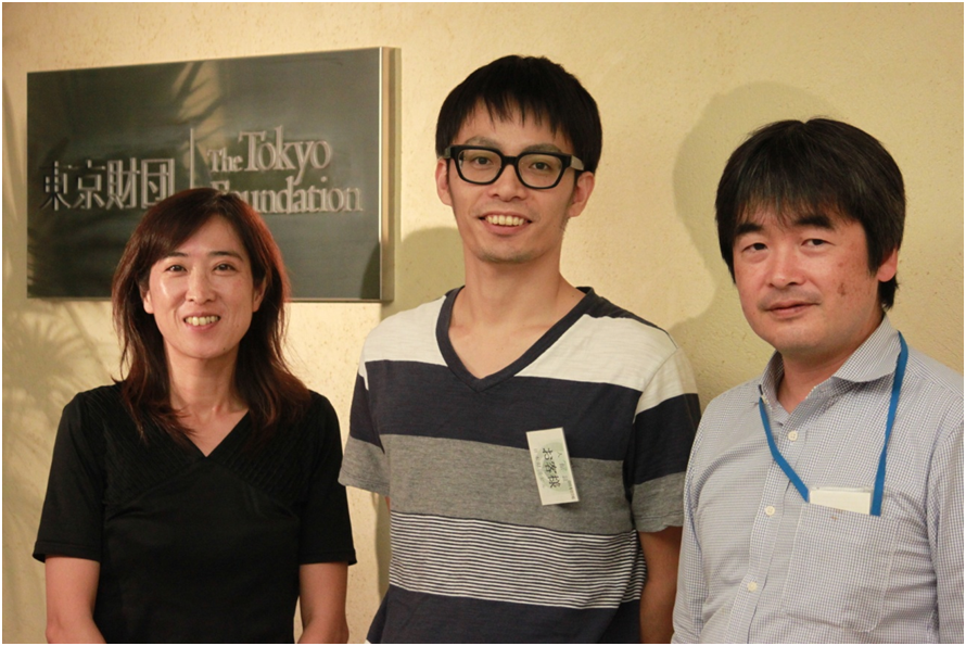 Higashijima, center, with the Tokyo Foundation program officers