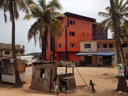 Sekondi-Takoradi, like many other cities, is going through change, where the new and old converge and where different visions of development affect everyday life and the urban form of the city. (Photo by ThienVinh Nguyen, 2015) 