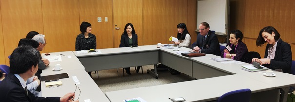 The delegation from Portland State University—from far right, Margaret Everett, Sona Andrews, Stephen Percy, and Masami Nishishiba—meet with members of the Tokyo Foundation.